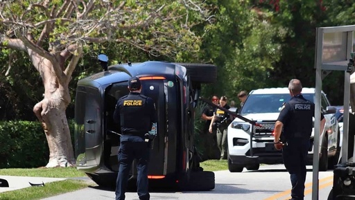 Tiger Woods a fost arestat sub acuzaţia de conducere sub influenţa alcoolului sau a altor substanţe în urma accidentului rutier suferit în Florida. El a refuzat să se supună unui test de urină