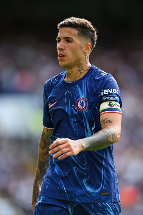 Impresarul lui Enzo Fernandez, nemulţumit că mijlocaşul a fost suspendat două meciuri de antrenorul echipei Chelsea