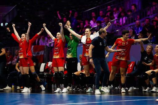 Handbal feminin: România, victorie cu Polonia şi se califică la Turneul Final Four al EHF Euro Cup