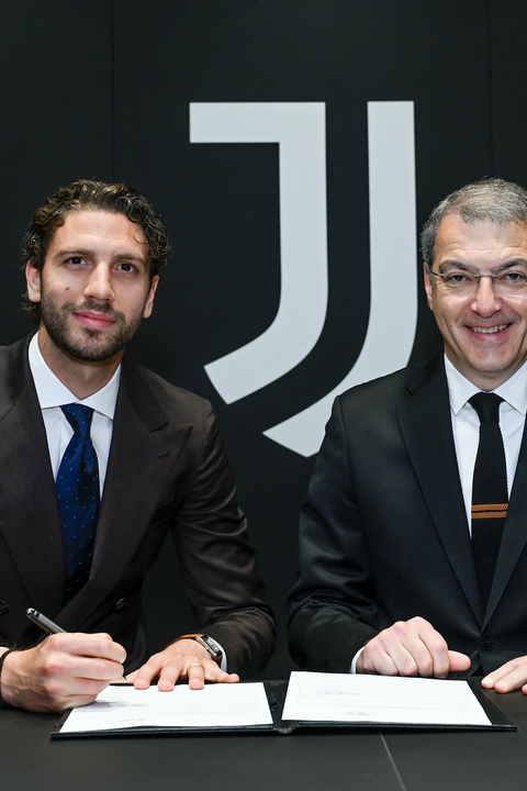 Fotbal: Manuel Locatelli şi-a prelungit contractul cu Juventus până în 2030