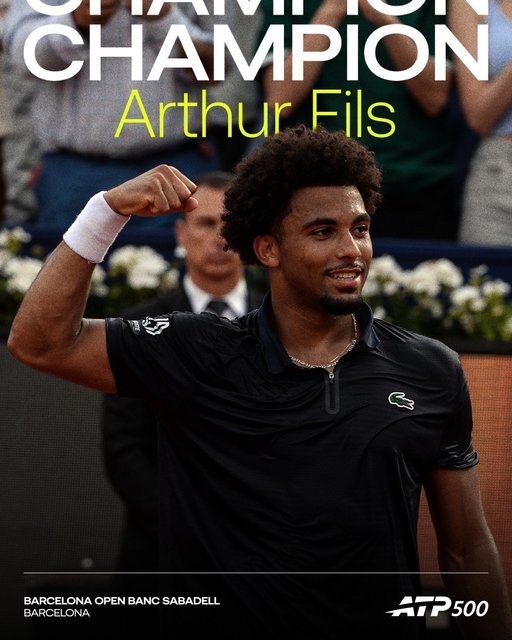Tenis: Arthur Fils l-a învins pe Andrei Rublev în finala de la Barcelona