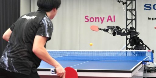 Sony a dezvoltat un robot capabil să rivalizeze cu jucătorii profesionişti de tenis de masă - VIDEO