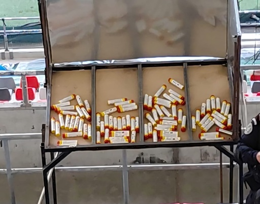 Meciul Steaua – Sepsi: 311 materiale pirotehnice, depistate în dispozitivele de acces pentru persoanele cu dizabilităţi - VIDEO