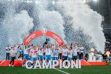 UPDATE - Universitatea Craiova, campioana României după 35 de ani. Echipa craioveană a reuşit eventul în acest sezon. Oltenii au primit trofeul / Reacţii de la Craiova - VIDEO