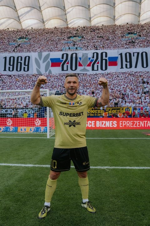 Fotbal: Lukas Podolski se retrage din activitate la 40 de ani