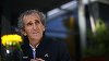 Campionul mondial de Formula 1, Alain Prost, a fost victima unui jaf. El a fost rănit la cap