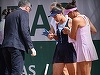 Roland Garros: Turcoaica Zeynep Sönmez s-a retras din turneul de dublu feminin după ce s-a împiedicat de un panou publicitar - VIDEO