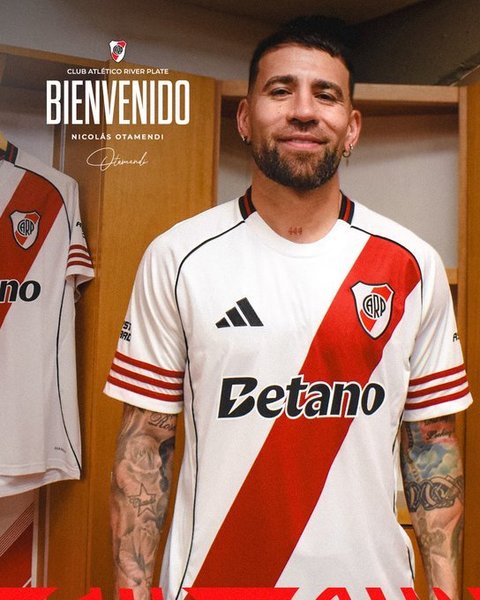 La 38 de ani, Nicolás Otamendi a semnat cu River Plate