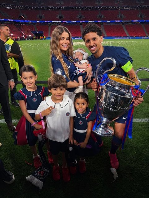 Aleksander Ceferin a uitat să-i înmâneze o medalie lui Marquinhos la finala Ligii Campionilor. Greşeala a fost remediată cu ajutorul lui Dembele - VIDEO