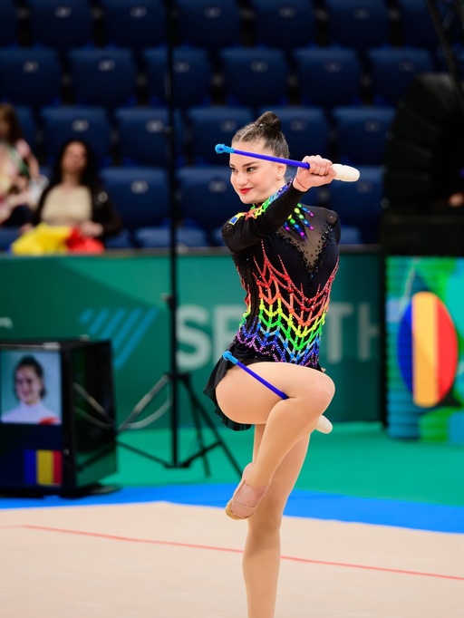 Gimnastică ritmică: Amalia Lică, locul 5 în finala europeană la măciuci; echipa României, pe locul 10