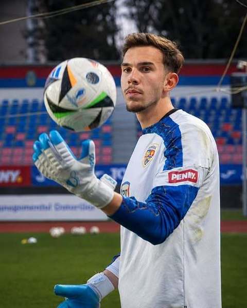 Superliga: Portarul Alexandru Maxim a semnat cu Universitatea Craiova