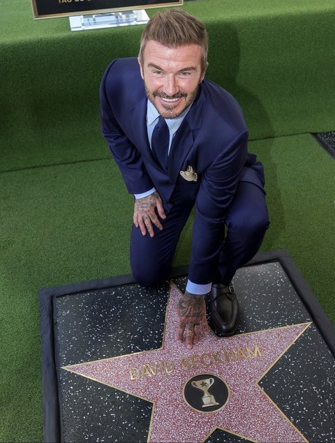 David Beckham a primit o stea pe Walk of Fame, în contextul în care Los Angelesul găzduieşte meciuri din cadrul Cupei Mondiale - VIDEO