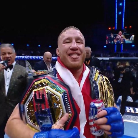 UFC Freedom 250: Justin Gaethje a reuşit surpriza şi a devenit campion la categoria uşoară după ce l-a învins pe Ilia Topuria