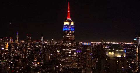 Empire State Building, în culorile Franţei după victoria francezilor împotriva Senegalului la Cupa Mondială de fotbal - VIDEO