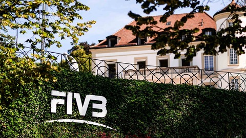 Volei: Rusia a fost deja reintegrată de federaţia internaţională / Ucrainenii sunt furioşi