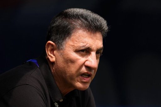 Selecţionerul Iranului, Amir Ghalenoei, va rămâne la conducerea echipei pentru Cupa Asiei