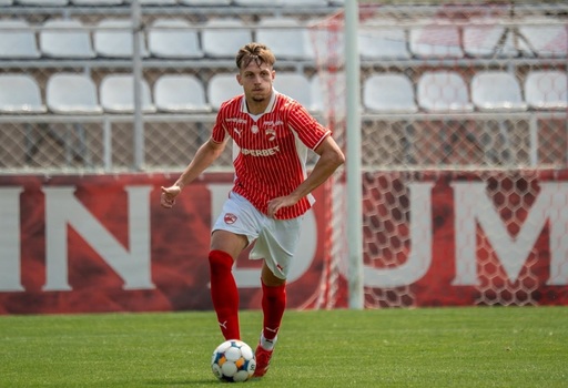 FC Dinamo anunţă despărţirea de trei jucători