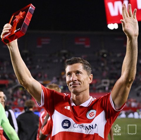 MLS: Robert Lewandowski a marcat de două ori pentru Chicago Fire la primul meci pe teren propriu - VIDEO