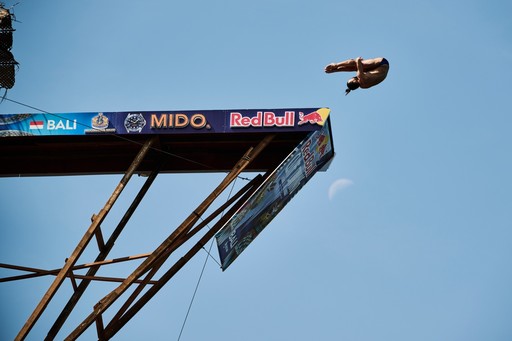 Cătălin Preda, campion european la Paris la high diving