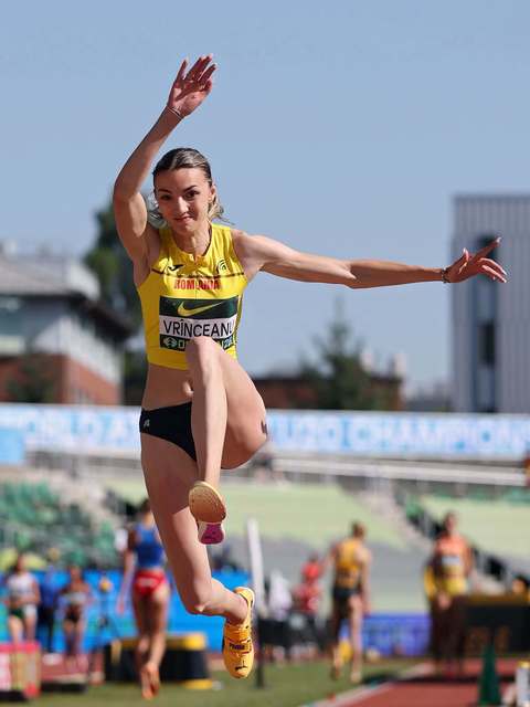 Atletism: Sportiva Daria Vrînceanu, medalie de argint în finală la triplusalt, la CM under 20 din Oregon
