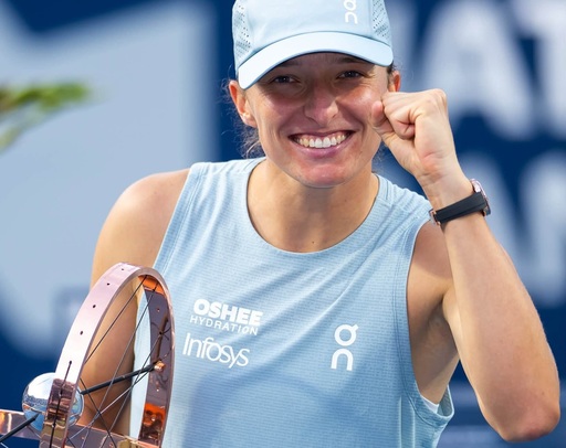 Iga Swiatek a învins-o pe Rîbakina şi este campioană la Canadian Open