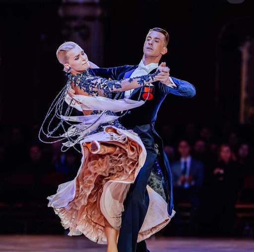 Dans sportiv: Rareş Cojoc şi Andreea Matei, din nou campioni la Stuttgart 