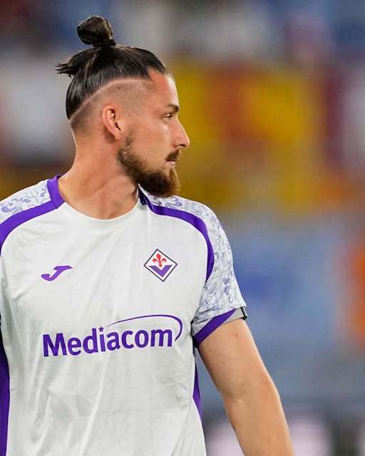 Serie A: Fiorentina, cu Radu Drăguşin integralist, învinsă de AS Roma, scor 4-0