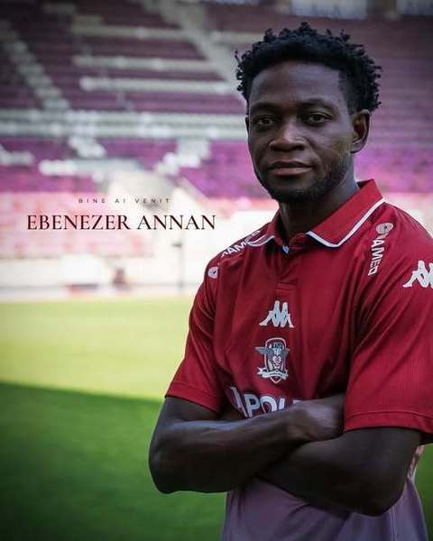 Superliga: Ebenezer Annan este noul fundaş stânga al Rapidului