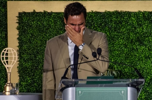 Roger Federer, în lacrimi şi plin de recunoştinţă la ceremonia de introducere în Hall of Fame / "Încă scriu scrisoarea de dragoste adresată tenisului" - VIDEO