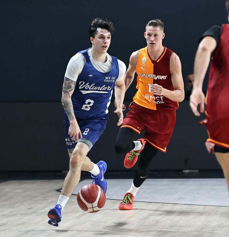 Baschet masculin: CSO Voluntari, amical la Istanbul, cu Galatasaray; gazdele s-au impus în meciul test