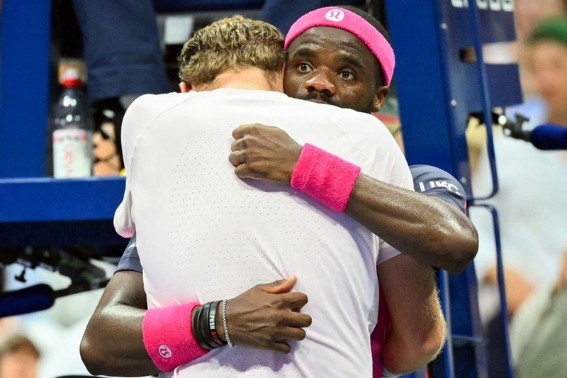 Frances Tiafoe a revenit după ce a fost condus cu două seturi şi l-a învins pe Michelsen, calificându-se în semifinalele US Open / La final, Michelsen a plâns pe umărul învingătorului / "Ştiu cât de mult doare" - VIDEO