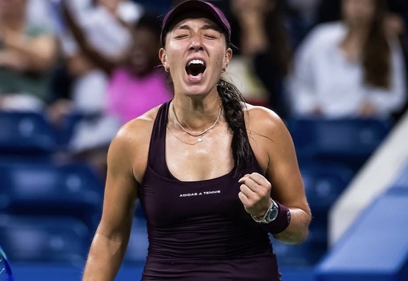 Jessica Pegula s-a calificat pentru a treia oară consecutiv în semifinalele US Open. Pentru un loc în finală, o va înfrunta pe Aryna Sabalenka