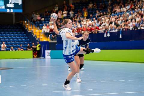 Handbal feminin: Campioana Gloria Bistriţa, eşec drastic în deplasare cu Metz, deţinătoarea Ligii Campionilor