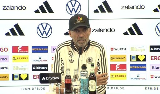 Klopp a convocat 44 de jucători, dintre care 16 debutanţi, pentru prima sa listă ca selecţioner al Germaniei
