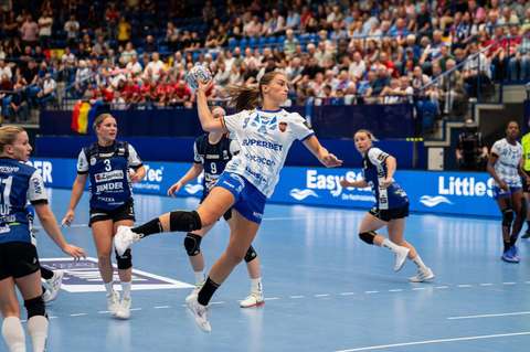Handbal feminin: Campioana Gloria Bistriţa, a doua victorie în grupa B a Ligii Campionilor 