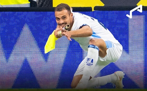 Fotbal: Israelianul Abu Farchi, eliminat după ce a sărbătorit cu un gest prin care imita folosirea unei arme - VIDEO