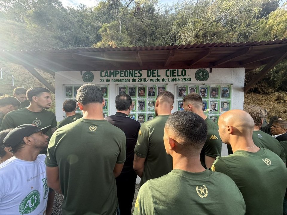 https://i0.1616.ro/media/2/2701/33670/22787885/2/capecoense.jpg