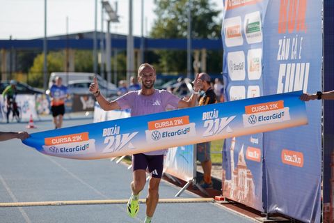 Buzoianul Nicolae Soare a câştigat semimaratonul Buzău 21K - FOTO