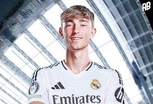 Fotbal: Imagine controversată cu doi jucători ai lui Real Madrid. Dean Huijsen, fotografiat cu telefonul în mână la volan