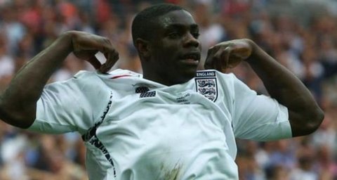 Frauda de un miliard a clubului Manchester City: glume la CBS Sports referitoare la eventualele titluri retrase lui Micah Richards - VIDEO
