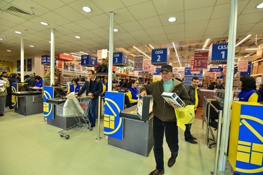 COMUNICAT DE PRESĂ: Arabesque, investiţie de 10 milioane de euro în cel mai mare magazin de materiale de construcţii