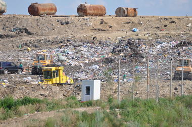 COMUNICAT DE PRESĂ: SCRISOARE DESCHISĂ ADRESATĂ FUNCŢIONARILOR PUBLICI CARE VOR SĂ ELIBEREZE O NOUĂ AUTORIZAŢIE DE MEDIU PENTRU BOMBA ECOLOGICĂ DE LA GLINA