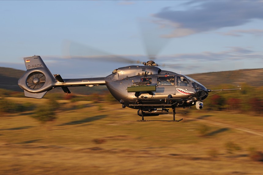 COMUNICAT DE PRESĂ: Airbus Helicopters a finalizat cu succes prima serie de trageri cu elicopterul H145M echipat cu tehnologia HForce