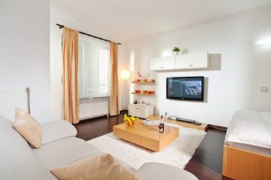 COMUNICAT DE PRESĂ: Pregătit de vacanţă? Trucuri de la experţi pentru o vacanţă plănuită în condiţii avantajoase