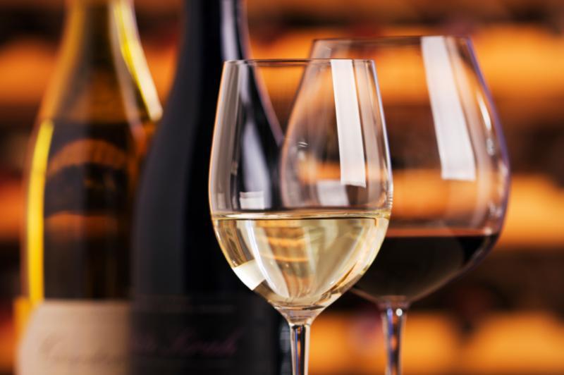 COMUNICAT DE PRESĂ: Fii un expert in vinuri in doar cativa pasi