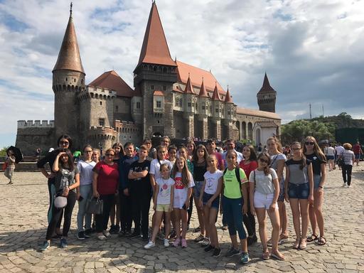 COMUNICAT DE PRESĂ: Asociaţia Victor Babeş 172 Cluj a organizat a doua ediţie a Taberei de excelenţă ”Bursa Vacanţă de vis România”