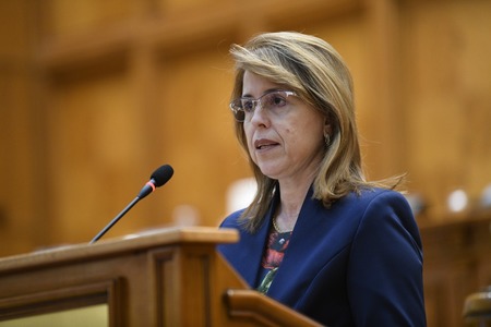 COMUNICAT DE PRESĂ: Deputatul PNL Antoneta Ioniţă: PSD, incapabil să asigure actul de guvernare. De trei ani, construcţia spitalelor regionale este blocată la Guvern!