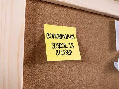 COMUNICAT DE PRESĂ: Şcolile se închid din cauza COVID-19! Ce pot face copiii pentru educaţie, chiar dacă nu merg la şcoală? 