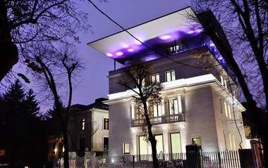 COMUNICAT DE PRESĂ: Am găsit cea mai scumpă vilă de lux din Bucureşti! Costă 15.000.000 E