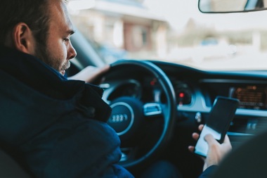 COMUNICAT DE PRESĂ: Eşti şofer şi îţi este frică de accidentele auto? Află care sunt metodele prin care poţi să le eviţi!